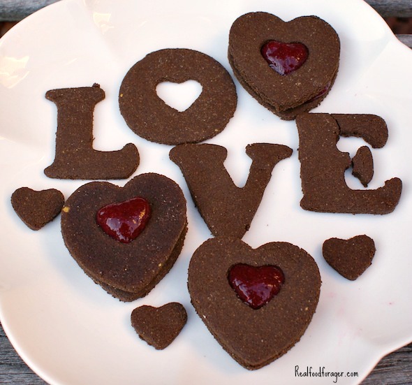 Recipe: Grain-Free Valentine Love Cookies post image